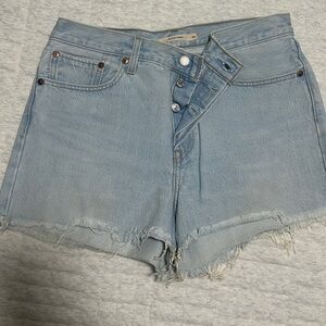 Levi’s wedgie short size 30